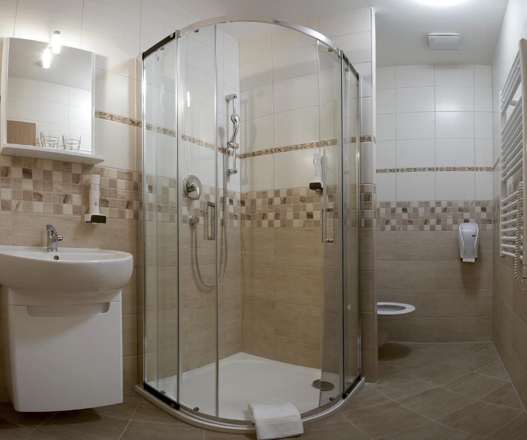 Hotel Millenium 3*